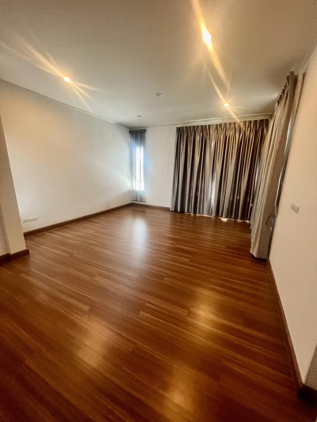 ขายบ้านเดี่ยวหลังใหญ่ 17