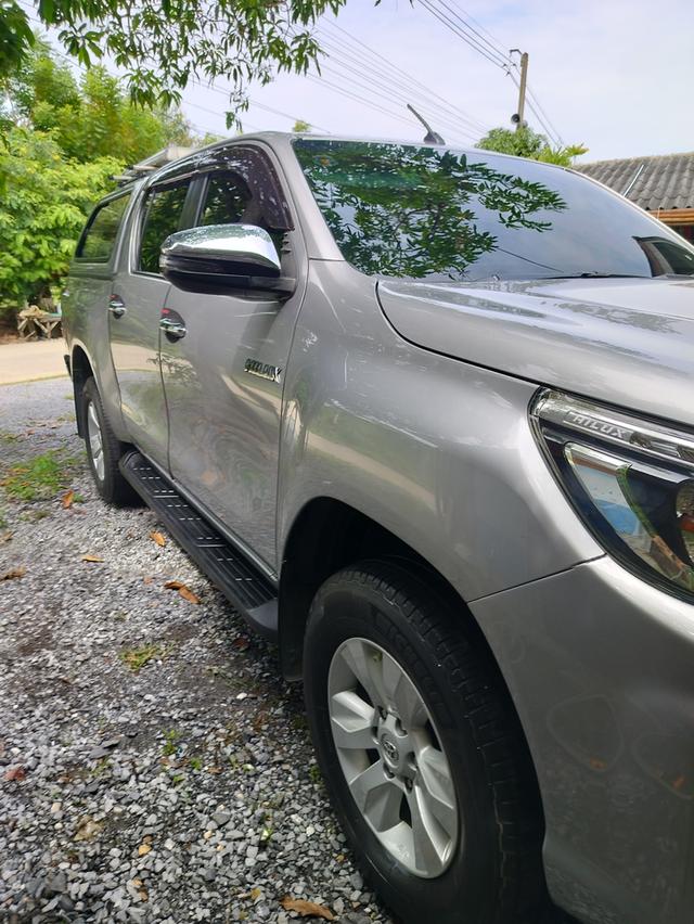 รถกระบะโตโยต้า รีโว่ 14