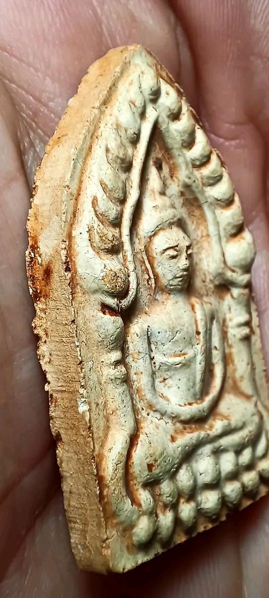 พระขุนแผนมาใหม่ครับราคาแบ่งปันเบาๆ รูปที่ 3