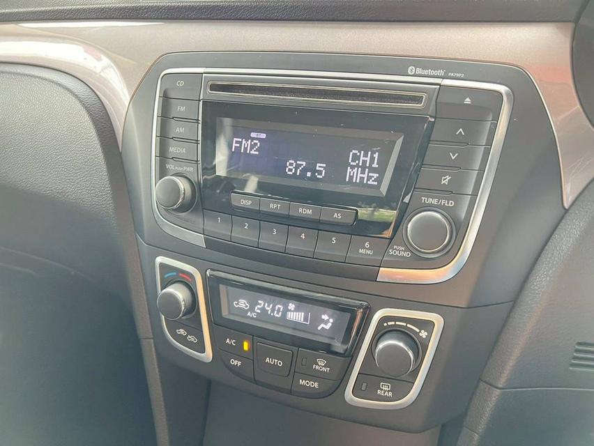 Suzuki Ciaz ปี 2016 รุ่น GLX 1.25L CVT TOP✨สวยสุดในรุ่น มือเดียวป้ายแดง สีเดิมทั้งคัน 15