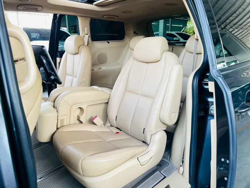 KIA Grand Carnival 2.2SXL Sunroof ปี18 สีเทา มือแรก ไมล์แสนโลแท้ รูปที่ 16