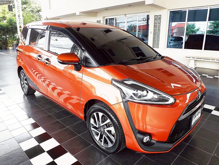 รหัสรถ KCY4643 TOYOTA SIENTA 1.5V AUTO ปี 2018 สีส้ม