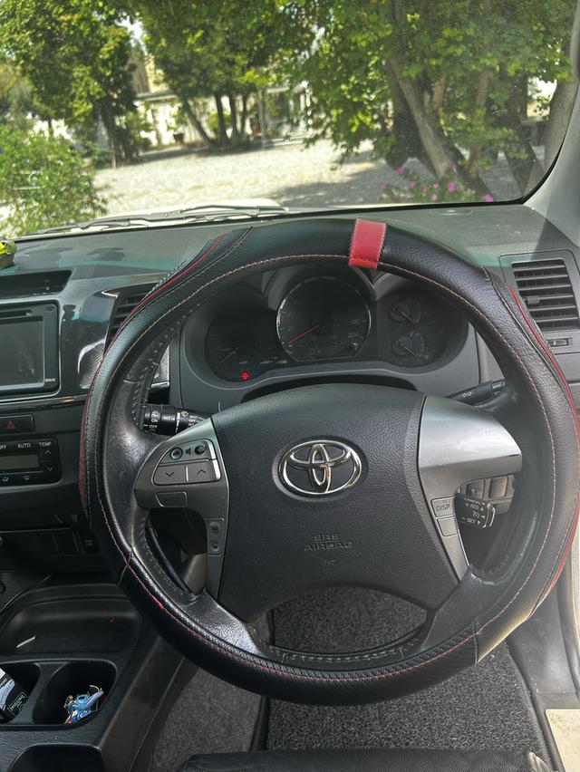 Toyota Fortuner 3.0 A/T  8