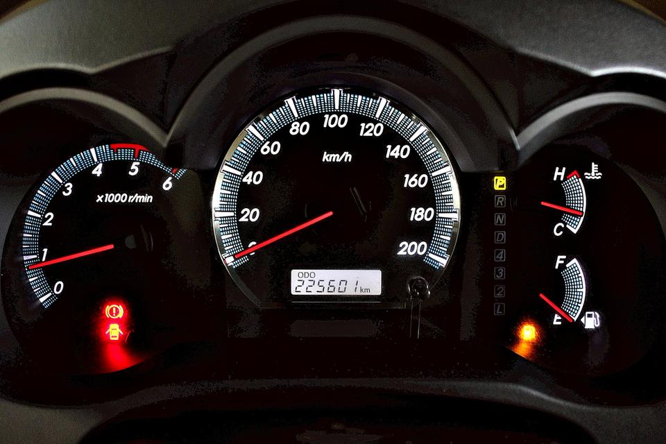 ติดล่าช้า ติดแทร็กซิ่ง ออกรถได้ fortuner 3.0 V vn-turbo ดีเซล ตัวท็อป 7 ที่นั่ง ราคาคุยกันได้ รูปที่ 9