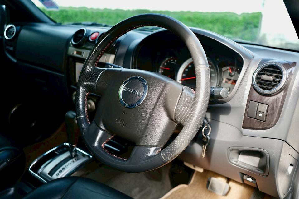 Isuzu MU-7 3.0Choiz ปี11 8