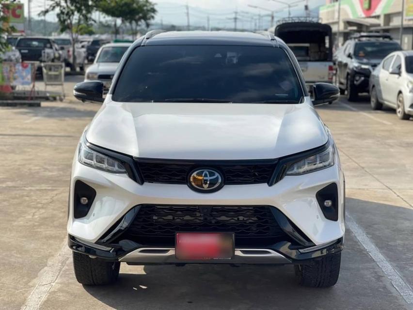 TOYOTA FORTUNER LEGENDER 2.8 AT 4WD ปี 2020 3