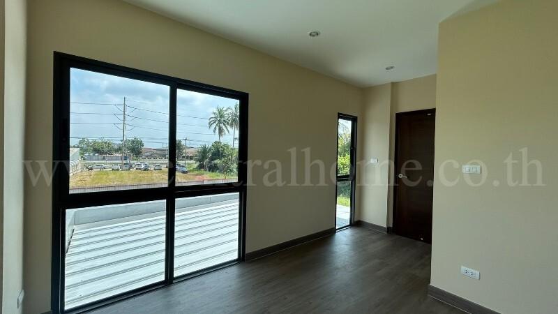 บ้านเดี่ยว พร้อมที่ดิน 1-2-52.4 ไร่ ติดถนนเพชรเกษม หนองโพ ราชบุรี 17