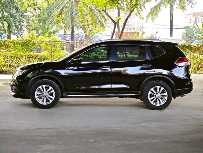 ขายรถ nissan  X-Trail 2.0V 4WD ปี 2015 สีดำ เกียร์ออโต้ 7