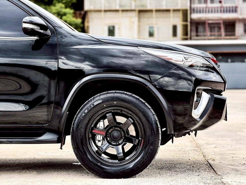 Toyota Fortuner 2.8V 4WD 2016 รูปที่ 7