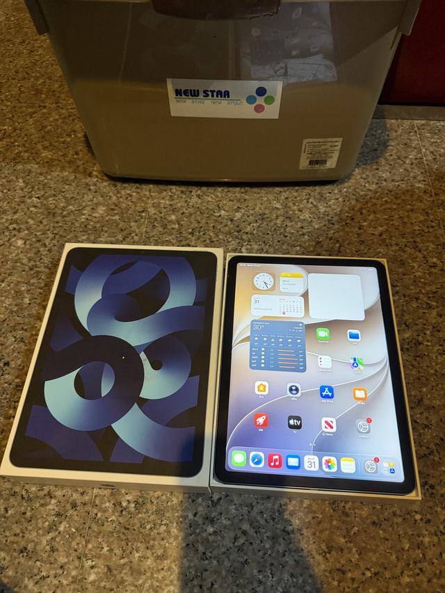 ขายiPadAir5 M1 สีBlue64กิ๊กมีกล่องจอไม่เหลืองไม่มีจุดเดทจุดไบร้สภาพนี้หายาก