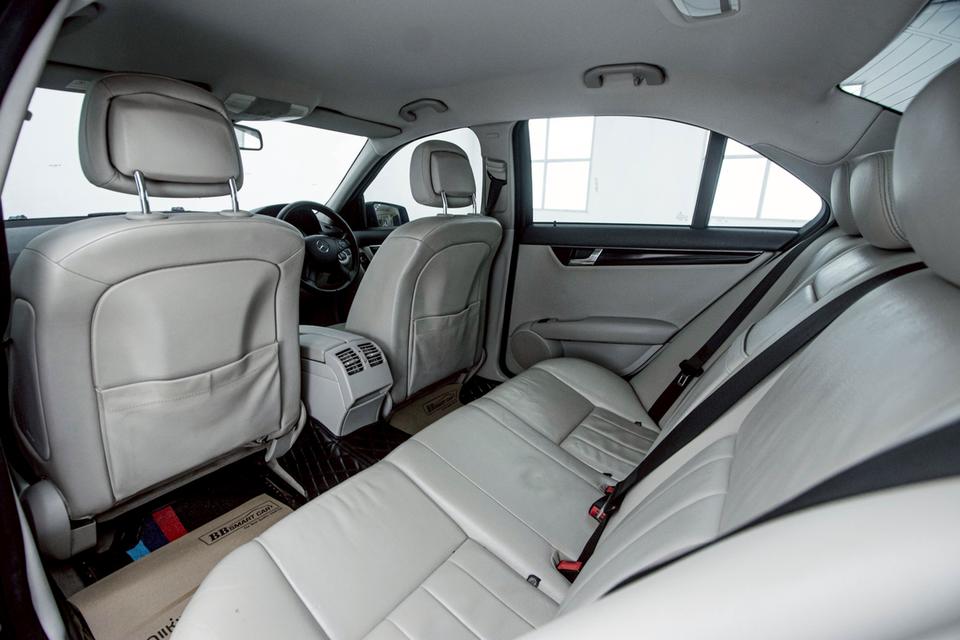 รหัสรถ 💥 รถเข้าใหม่ 1E744  MERCEDES-BENZ C-CLASS C200 K 1.8 AT 2010 รูปที่ 13