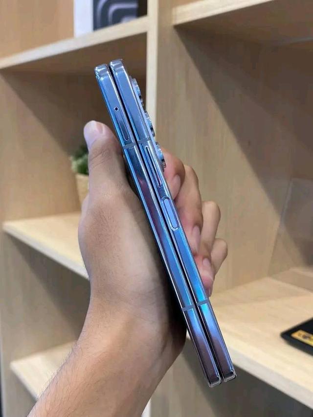 Samsung Galaxy Z Fold 5 512GB สี Blue อุปกรณ์ครบกล่องพร้อมเคส 6