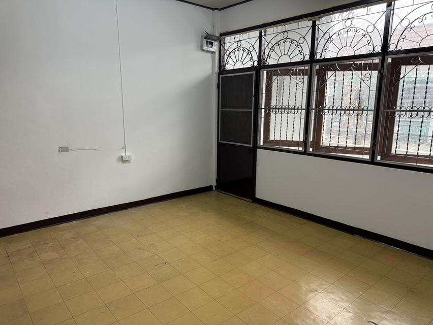 ขายทาวน์เฮาส์ 2 ชั้น ราคาถูก เพชรเกษม 54 แยก 4 ขนาด 17 ตร.ว. ใกล้MRT ภาษีเจริญ ซีคอน บางแค 7