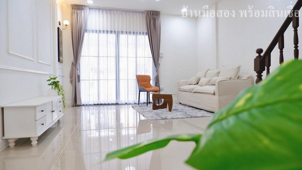 หมู่บ้าน ณัฐกานต์ พหลโยธิน52 4