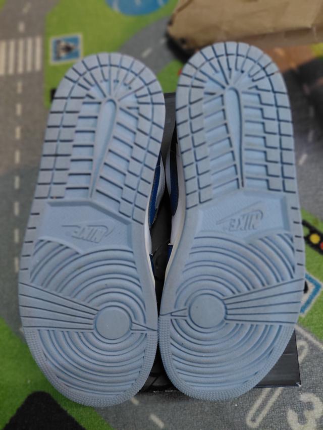 รองเท้าAIR JORDAN 1 LOW SE ใส่ครั้งเดียว รูปที่ 7