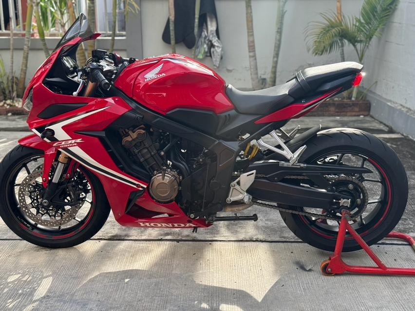 CBR650R ปี2019 ไมล์3พัน รูปที่ 3