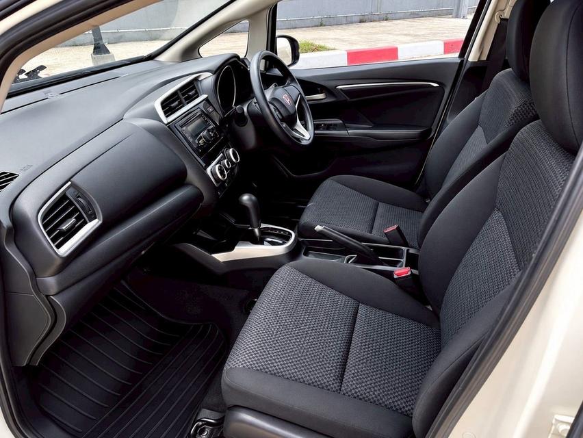 HONDA JAZZ 1.5 V เกียร์ AT ปี 2018 สีขาว มือเดียวป้ายแดง ไมล์แท้ 77,000 km รูปที่ 12