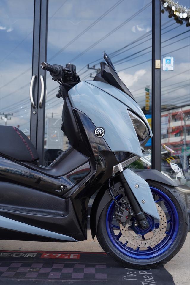 Xmax300