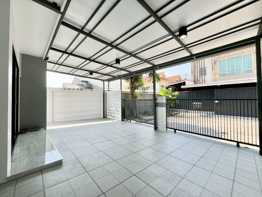 หมู่บ้านพฤกษาไพร์มกันตนา (พนาลี 33) 17