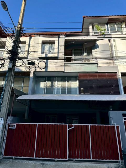 ให้เช่าโฮมออฟฟิศ 4 ชั้น 300 ตร.ม. หมู่บ้านสินธานี ลาดพร้าว 80 รีโนเวทใหม่ ใกล้เลียบด่วน ใกล้รัชดาเหม่งจ๋าย 1