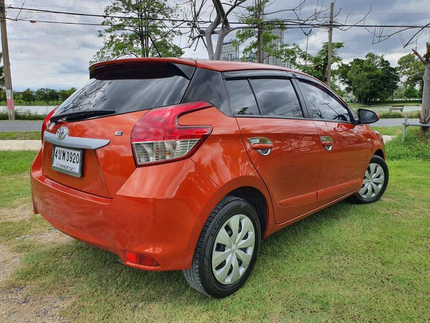 Toyota Yaris Eco 1.2E ออโต้ ปี2017 สีส้ม รถมือ1 ออกห้าง
