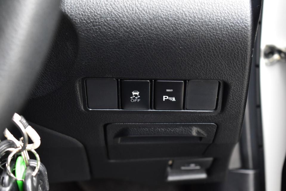 TOYOTA YARIS 1.2E AUTO 2018 เบนซิน 20