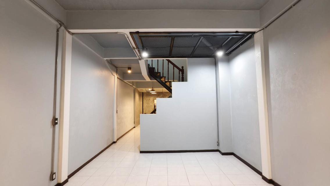 ให้เช่าทาวน์เฮ้าส์2ชั้น หมู่บ้านฟ้ารังสิต ธัญญะคลอง4 รังสิต ติดถนนรังสิต-นครนายก ปทุมธานี ใกล้ทางด่วน,โลตัส,ดรีมเวิล์ด พท.16 ตรวา.2นอน,2น้ำ 1ครัว แอร 3