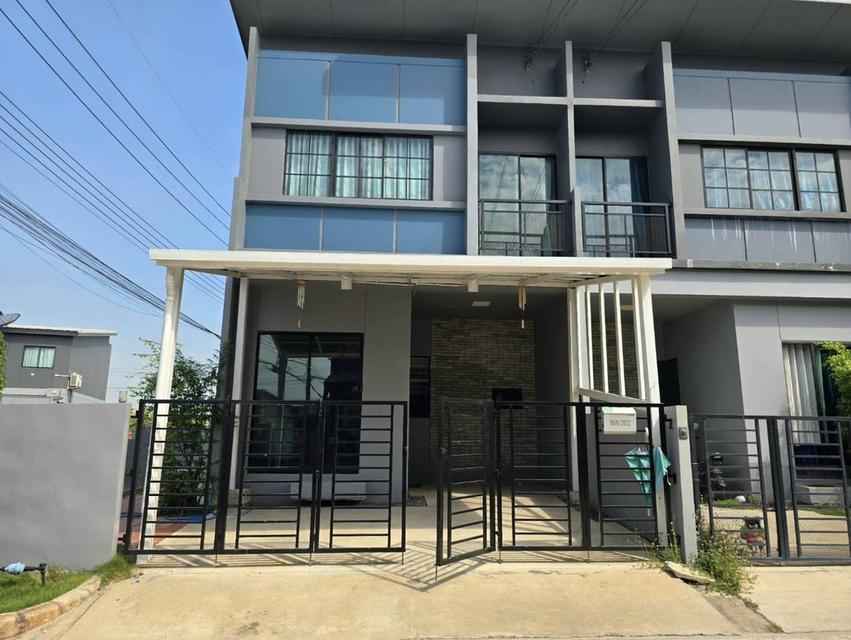 จ้าของขายเอง ขายด่วน ทาวน์โฮม 2 ชั้นหลังมุม สิริเพลสรังสิต 3