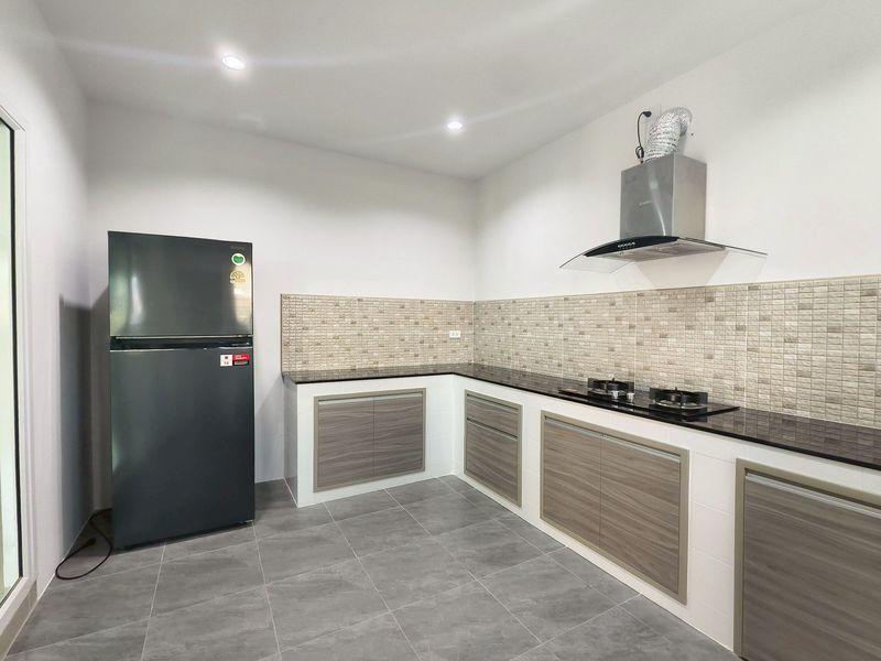 บ้านใหม่ให้เช่า 35,000 บาท ติดถนนสันกำแพงสายใหม่ เชียงใหม่ ห่างสนามบินเพียง 12 กิโลเมตร รูปที่ 8