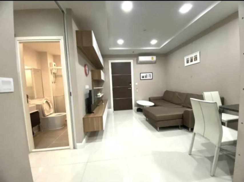 คอนโดให้เช่า For Rent 11