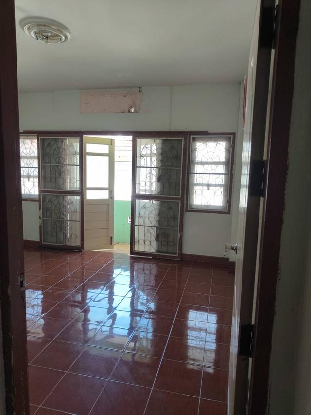 ทาวน์เฮ้าส์ หมู่บ้านเมืองทรัพย์ธานี ใกล้ซาฟารีเวิล์ด 11