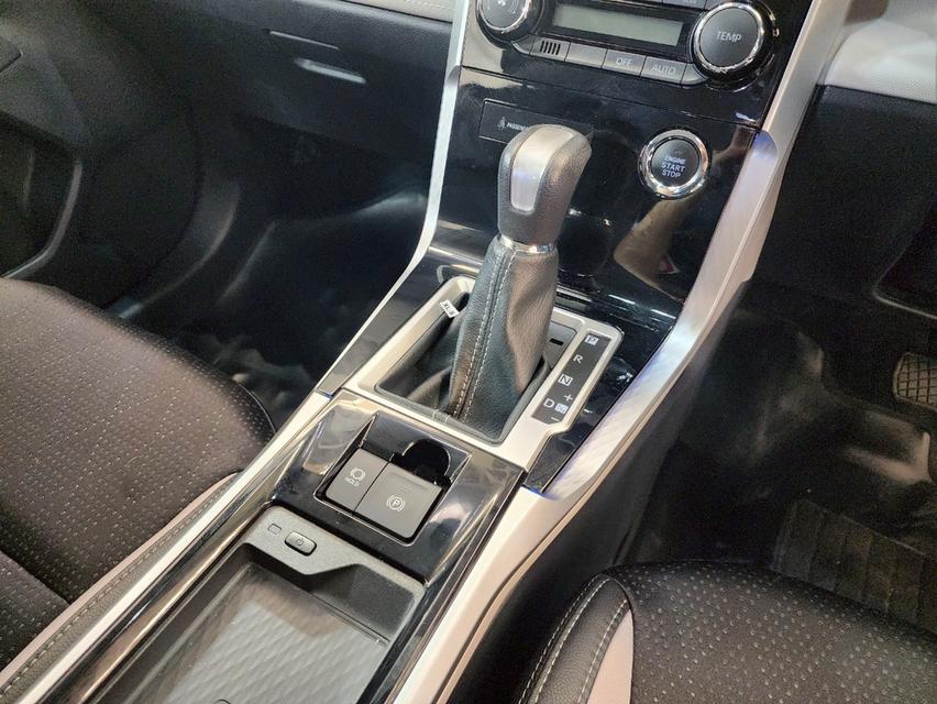 Toyota Veloz 1.5 Premium ปี2023 [Test drive car] เลขไมล์ 1,431 กม. 17