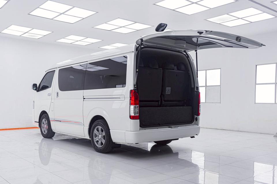 TOYOTA VENTURY 2.7 G 05-19 2018 15