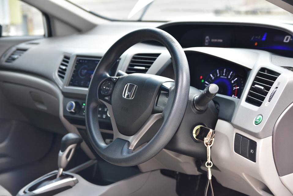 มือเดียวป้ายแดง ไมล์น้อย ชุดแต่งครบ รูปที่ 11