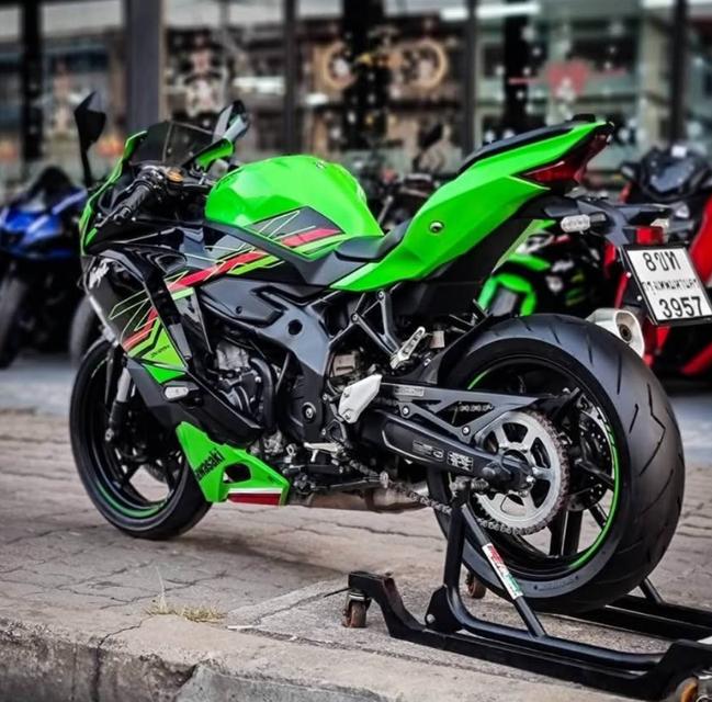 ขายด่วน Kawasaki Ninja ZX-25R  4