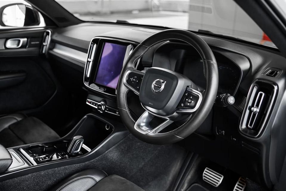 Volvo XC40 T5 R-Design AWD 2019 รูปที่ 8