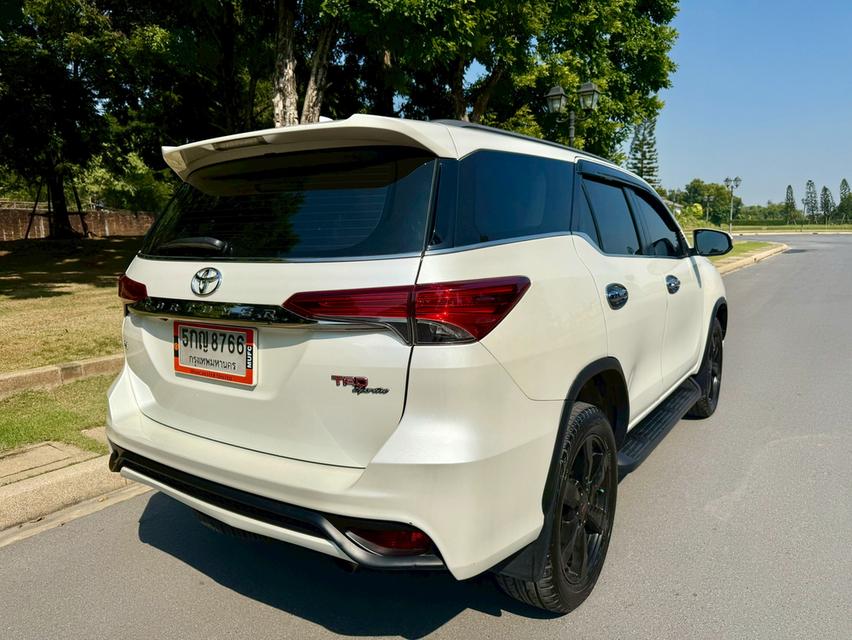 TOYOTA FORTUNER 2.8 TRD SPORTIVO 2WD ปี 2016 สีขาว ไมล์ 90,xxxkm. 9