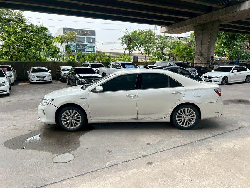 ขายรถ Toyota Camry 2.5 Hybrid ปี 2016 สีขาว เกียร์ออโต้ 7