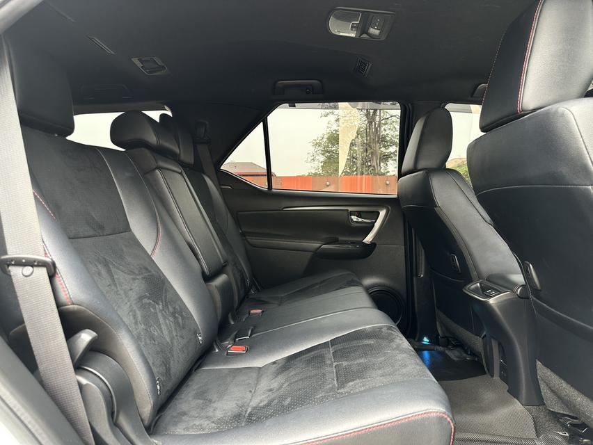 รหัสรถ PAT8803 TOYOTA FORTUNER 2.8 GR SPORT  4WD  ปี 2022 (ท็อปสุดในรุ่น) รูปที่ 10