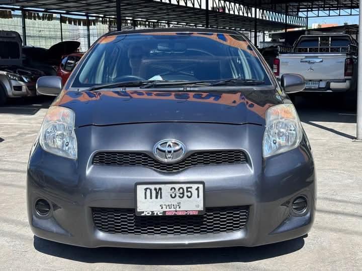 Toyota Yaris  2012 รีบขาย