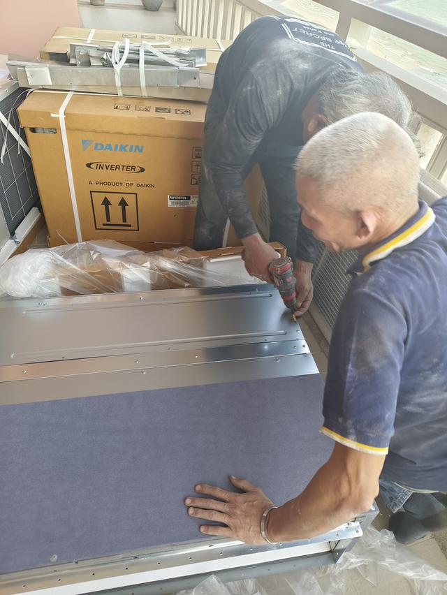 ช่างแอร์พัฒนาการ063-8895-489ช่างพสิษฐ์ติดตั้งแอร์ ย้ายแอร์ ล้างแอร์ ซ่อมแอร์บ้าน อออฟฟิต สำนักงาน รูปย่อยที่ 3