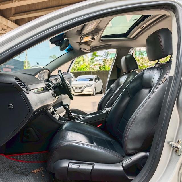 MG 6 1.8 X Sunroof Fastback AT ปี 2017 17