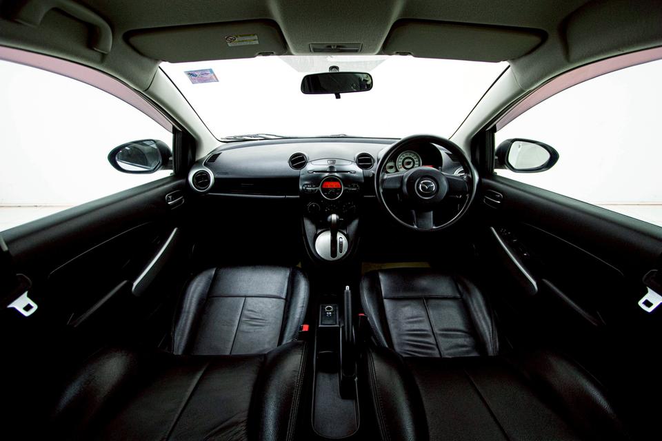 MAZDA  2 1.5 Groove Sports 2012  10