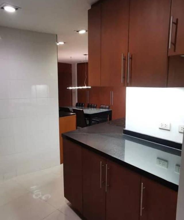 ขายคอนโดหรู Supakarn Condominium