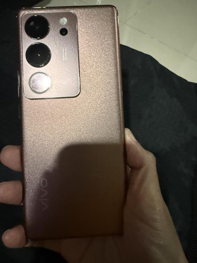 Vivo V29 5G 12/512GB สีแดงมารูน 💥 ราคา 6,500 บาท 💥