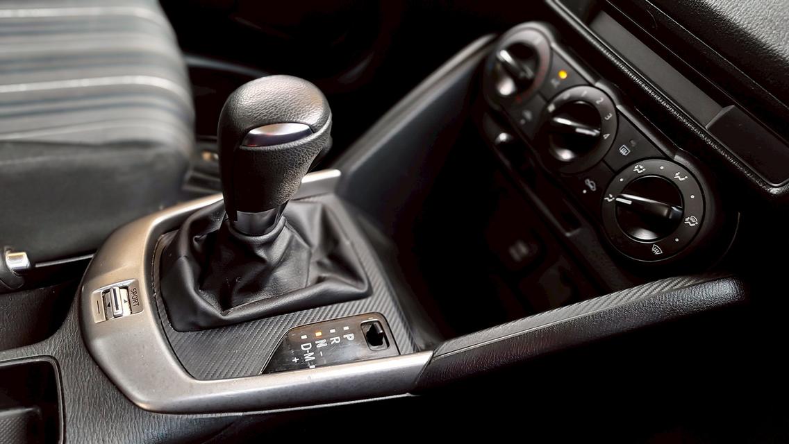 MAZDA 2 Sedan 1.3E 2020  15