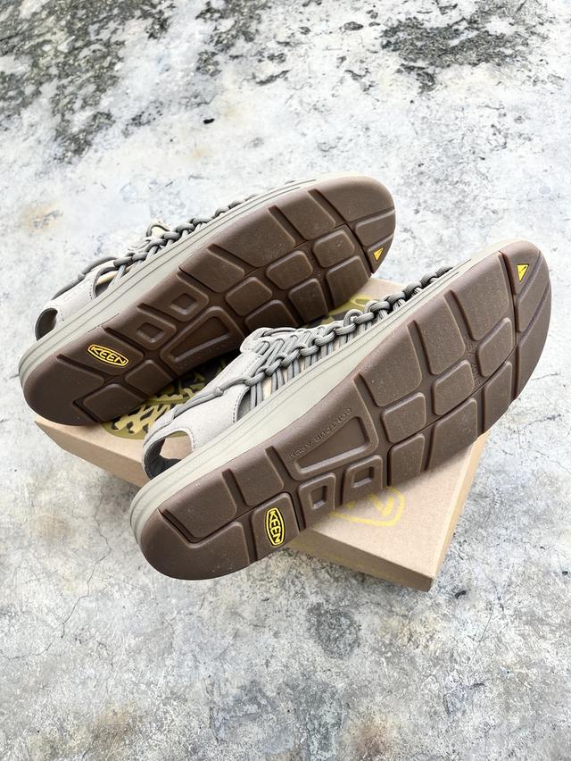 KEEN UNEEKTIMBERWOLF/PLAZA TAUPE