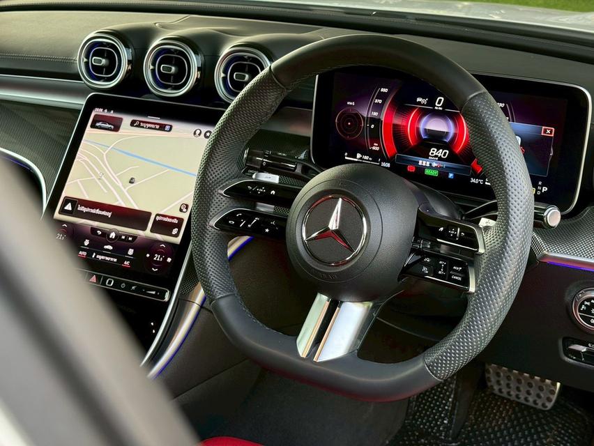 Mercedes-Benz C350e AMG Dynamic (หลังคาพาโนรามิคซันรูฟ) ปี 2022  สีขาว+เบาะแดงรถบ้านมือเดียว สวยกริ๊บ รูปที่ 11