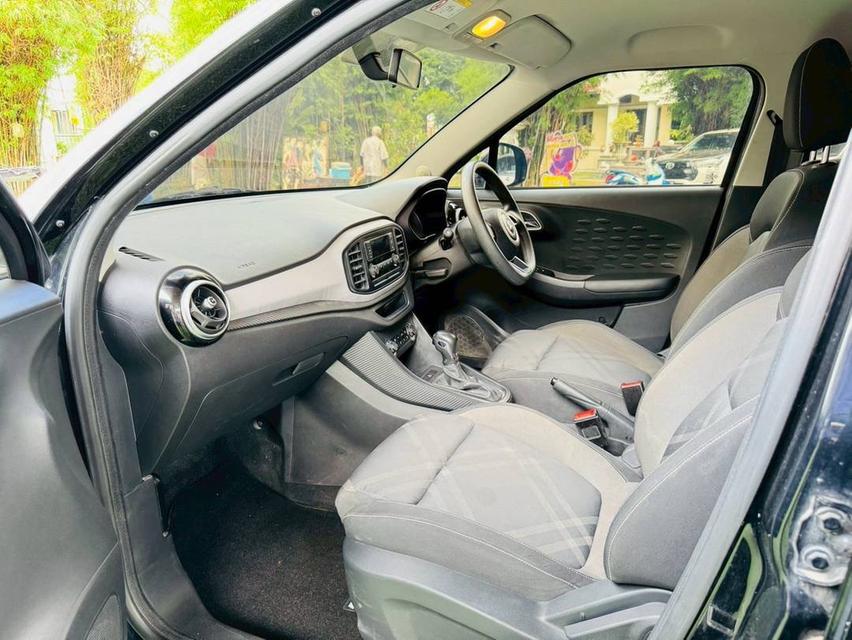 #MG MG3 1.5 D  Hatchback ปี 2022 -MG MG3 1.5 D ปี : 2022 เกียร์ : ออโต้ เครื่องยนต์เบนซิน : 1,500 CC สี : เหลือง-ดำ OPTION : AIRBAG 2 ใบ    8
