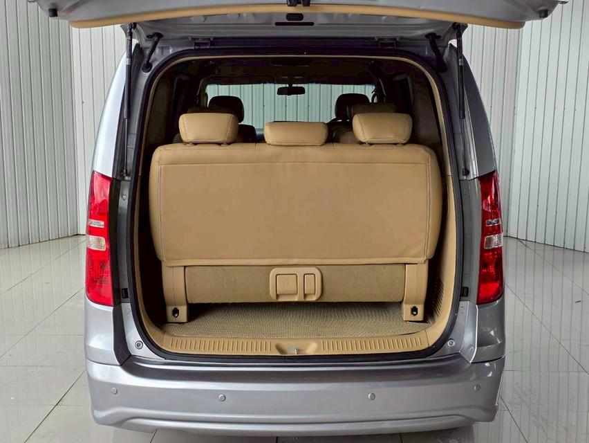 Hyundai H1 2.5Elite ปี19 17